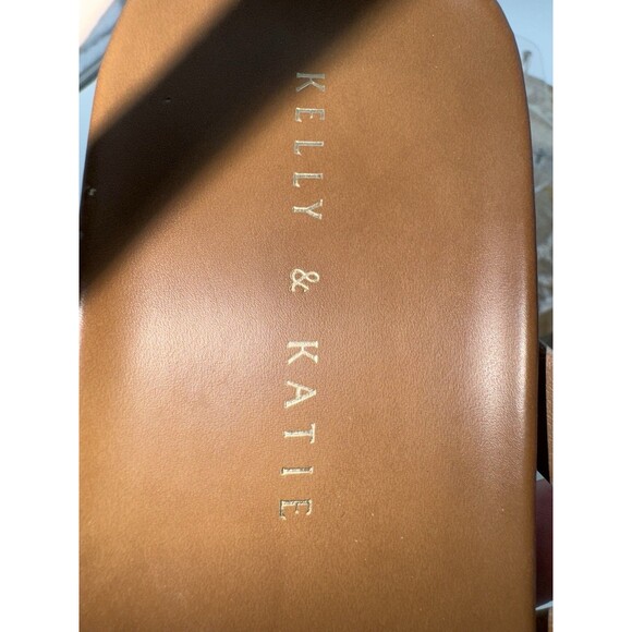 Kelly And Katie Strappy Flat Sandals Flip Flop Toe Wedge Size 9 Tan Brown Buckle - Picture 7 of 7